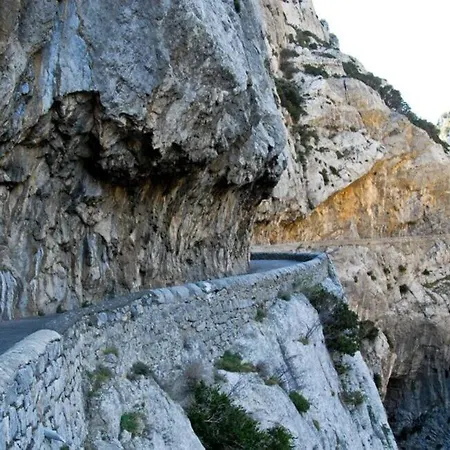 Bed & Breakfast Comme A La Maison - Accueil Public - Groupes - Rando - Velos - Motos *