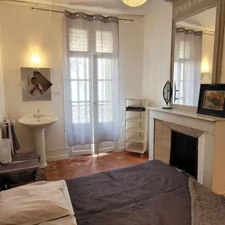 Comme A La Maison *